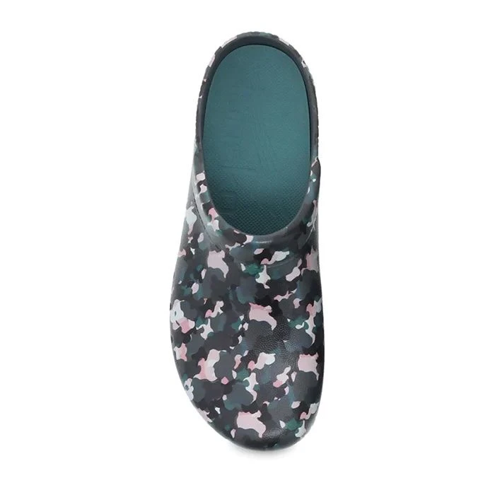 Dansko Kane Camouflage Print EVA Clog 2 Dansko Kane Camouflage Print EVA Clog - Image 2